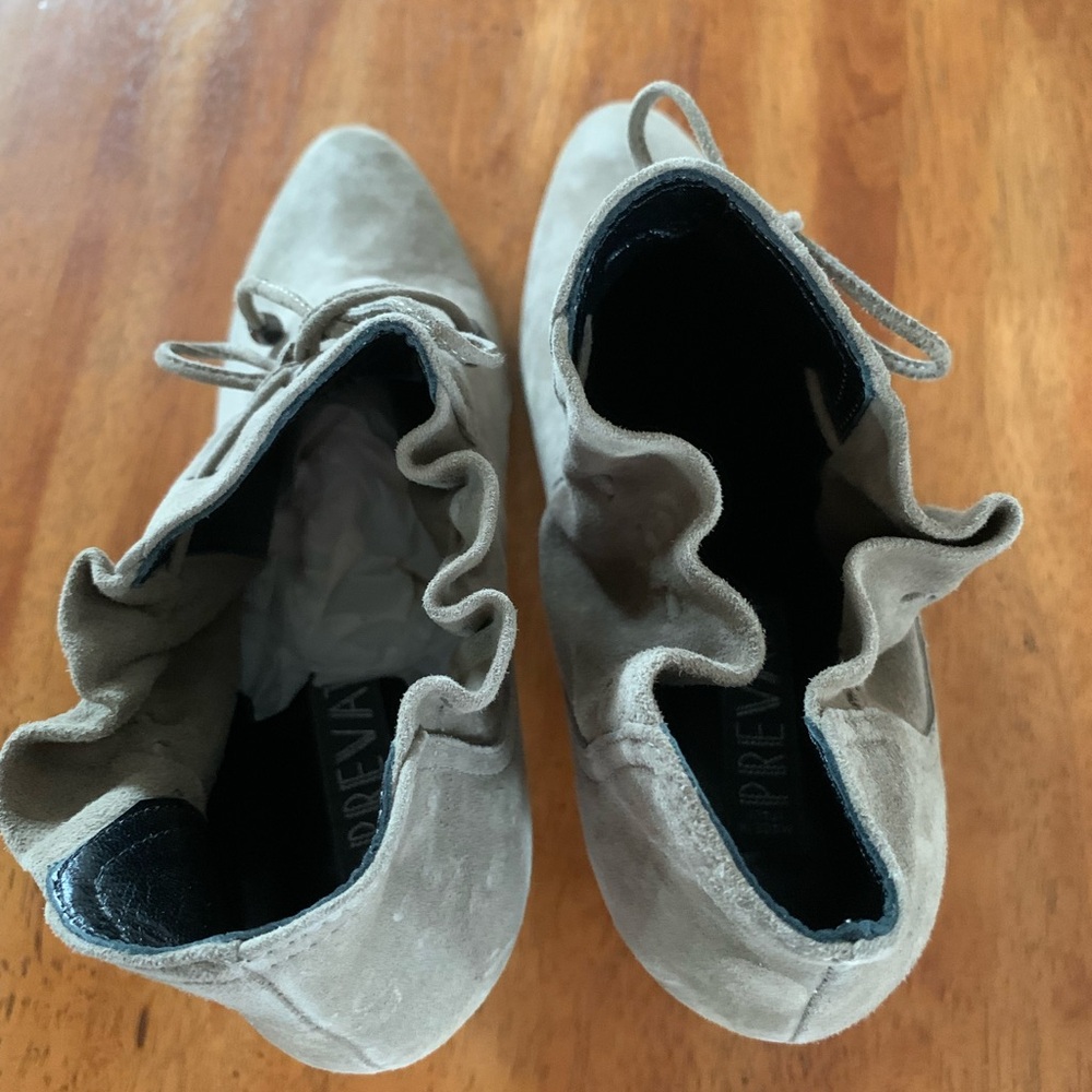 Prevata Suede Taupe Ankle Booties Sz 10 B - Picture 3 of 7